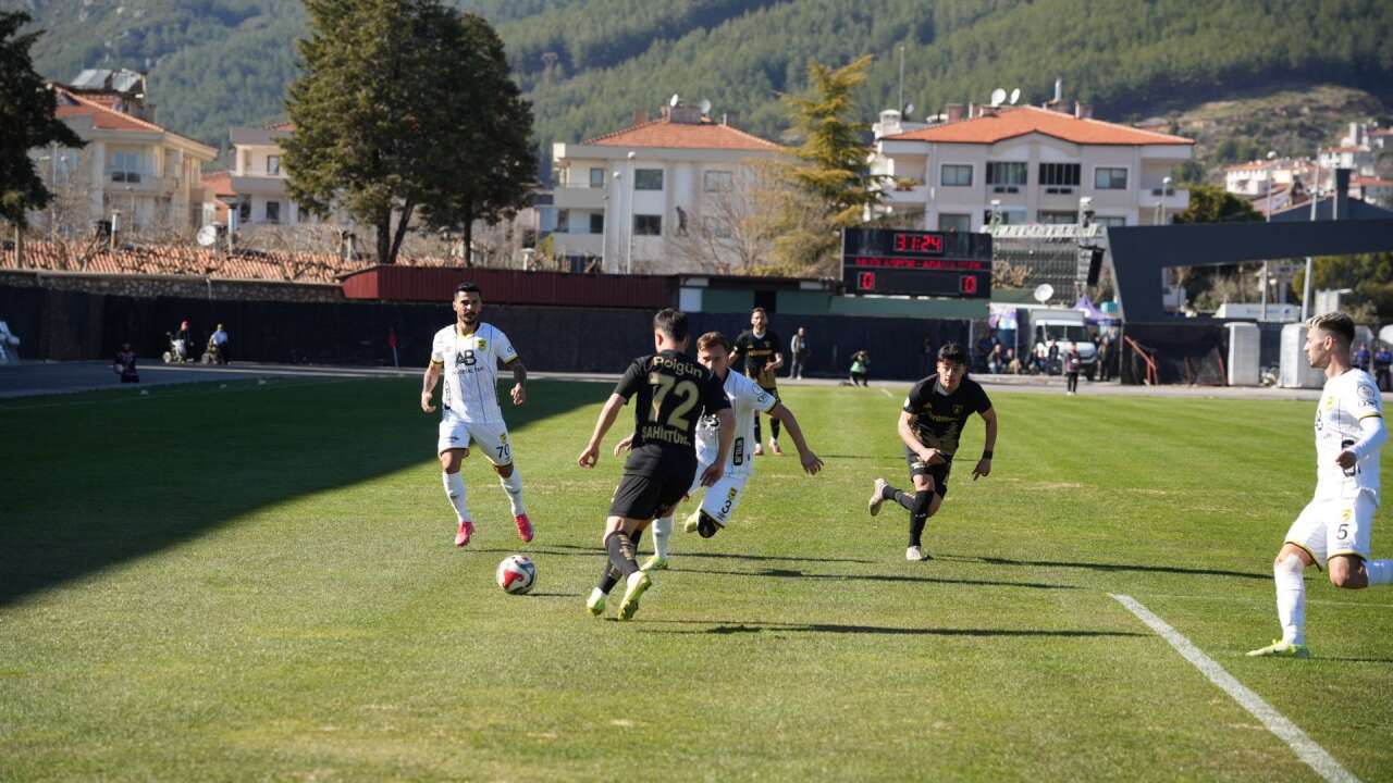 Muğlaspor’dan Son Dakika Şovu: Adana 01 FK’yı  2-0 Yendi 8